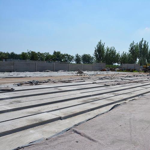 石家庄水泥围墙 产品描述石家庄水泥围墙厂家找新健水泥围墙厂,生产